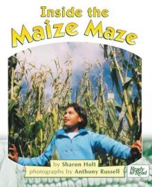Inside the maize maze. Inside the maize maze.